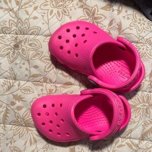 CROCS Kids Bright Pink Classic Clog Sandals